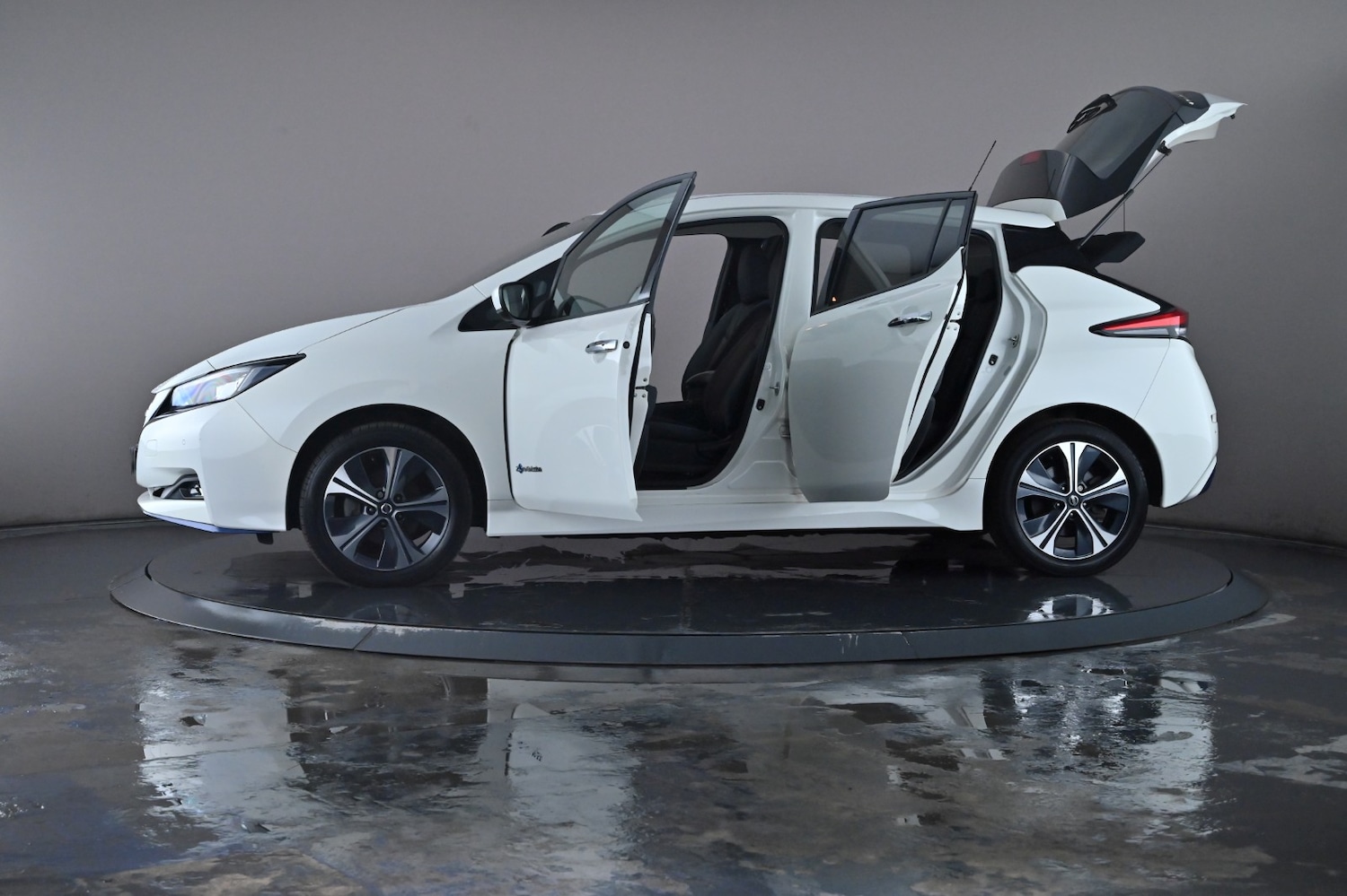 Used Nissan Leaf 2020 for sale - 76667902: Photo 47