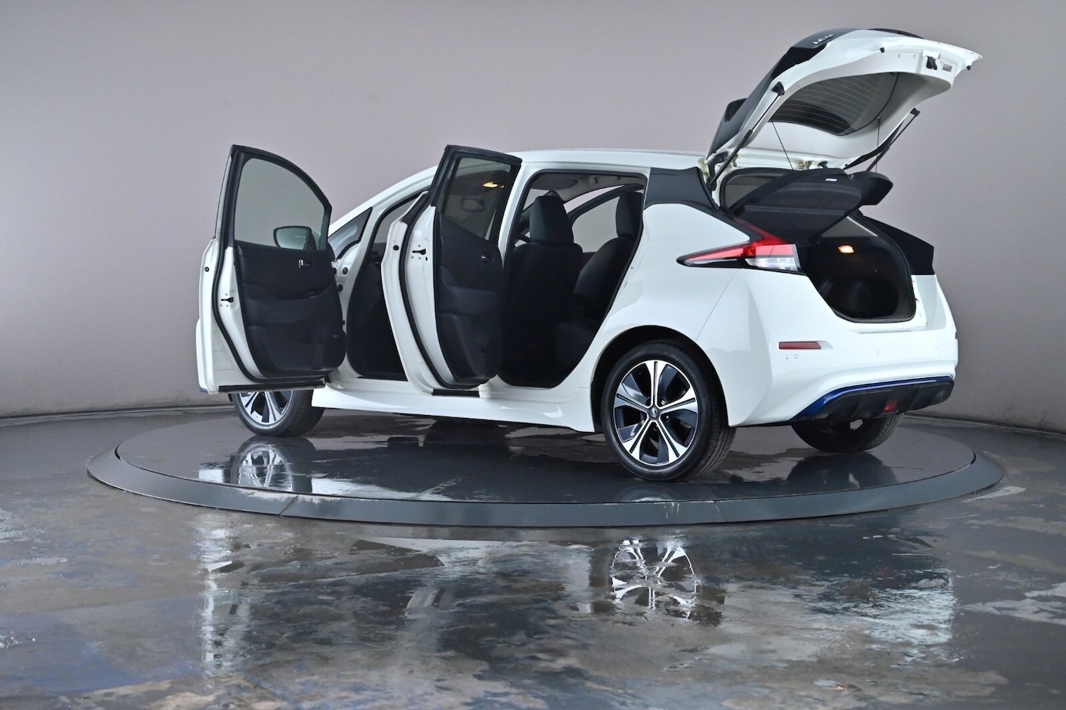 Used Nissan Leaf 2020 for sale - 76667902: Photo 50