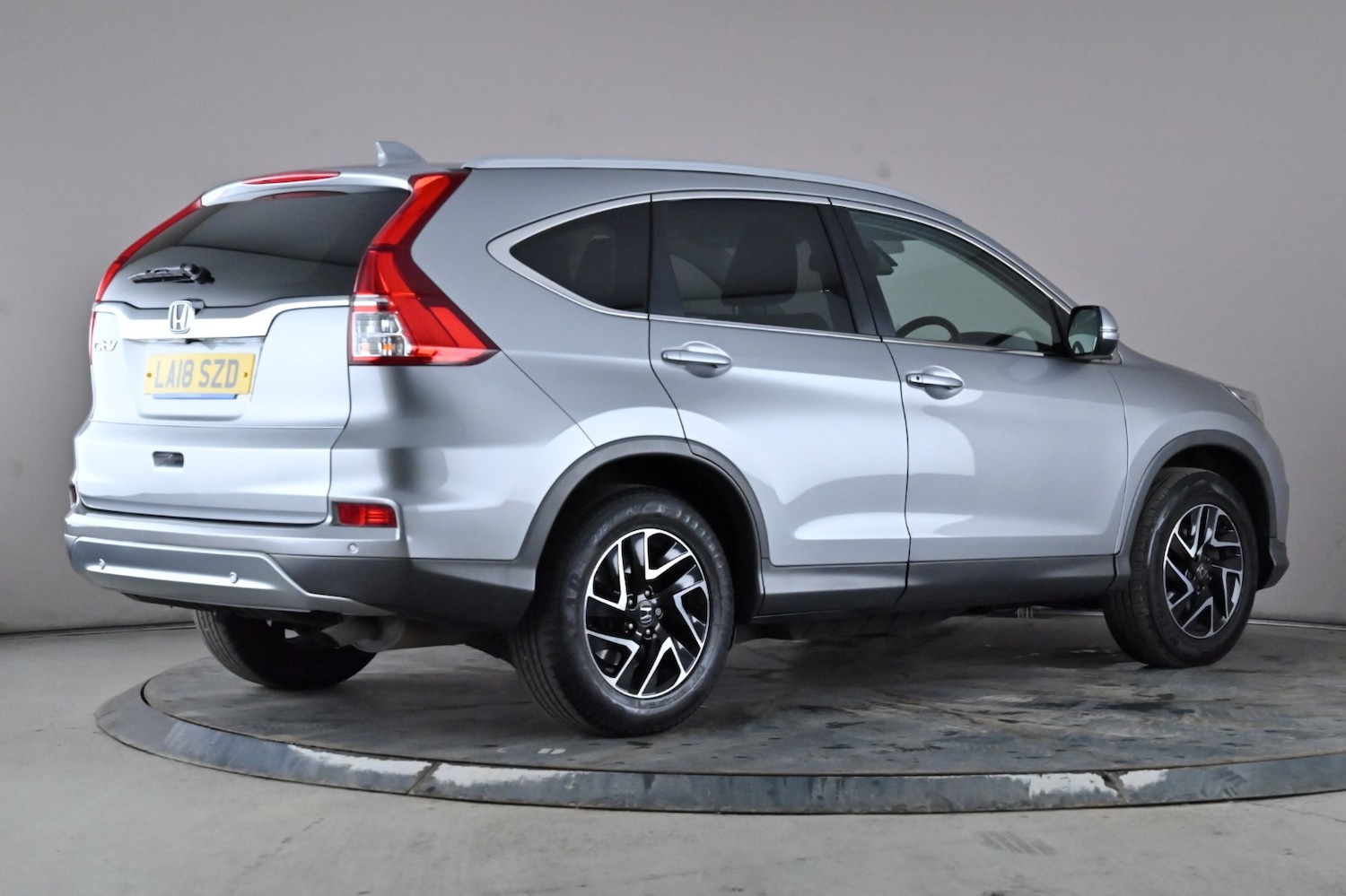 Used Honda CR-V 2018 for sale - 77622261: Photo 6