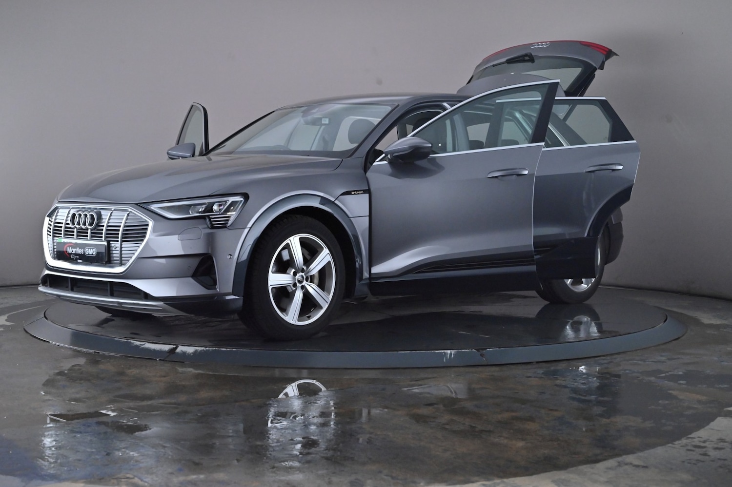 Used Audi e-tron 2022 for sale - 76730479: Photo 46