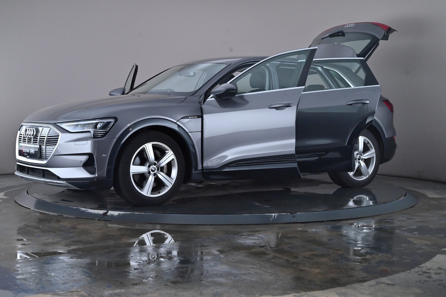 Used Audi e-tron 2022 for sale - 76730479: Photo 47