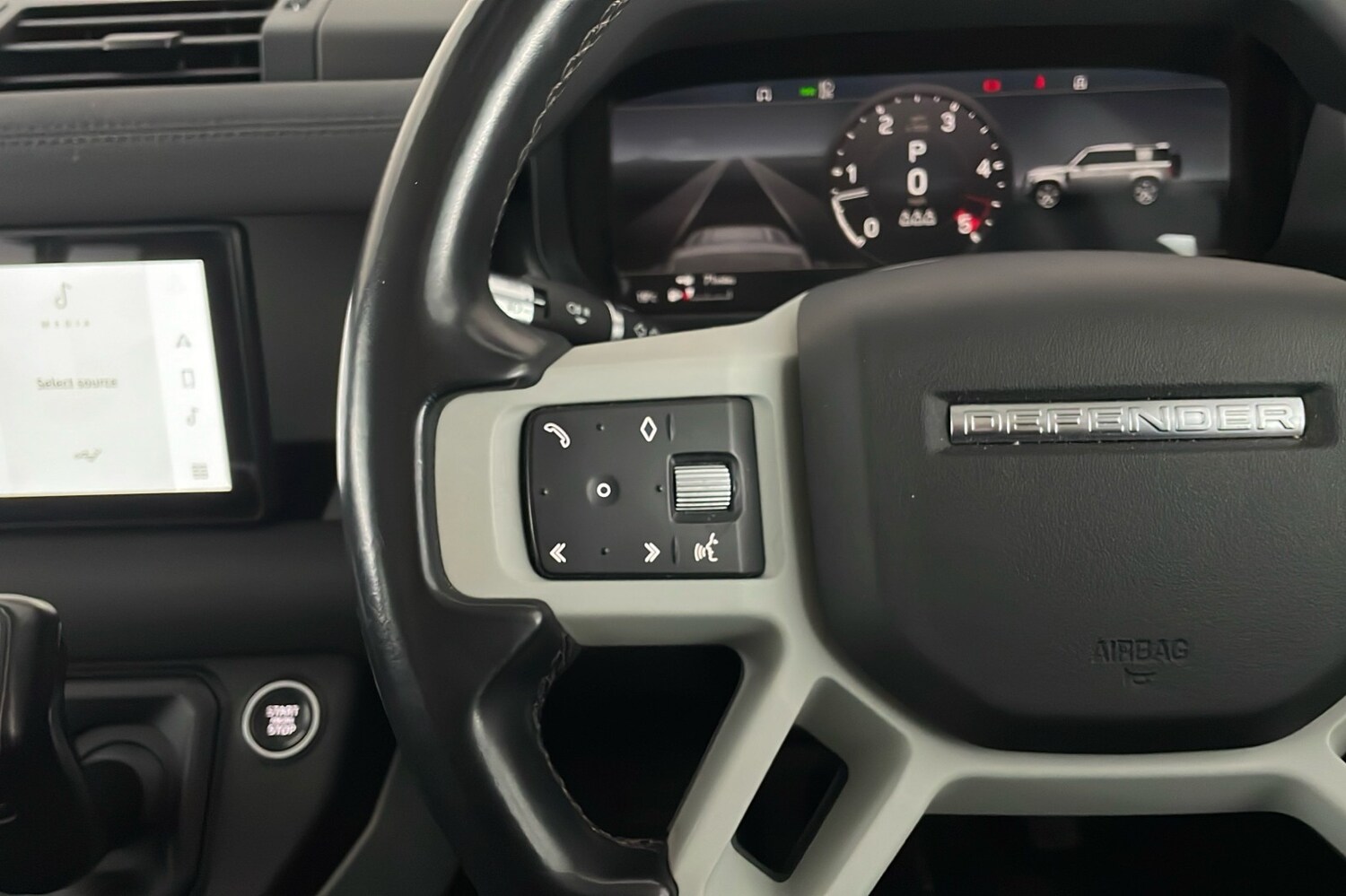 Used Land Rover Defender 110 for sale - 77766223: Photo 14