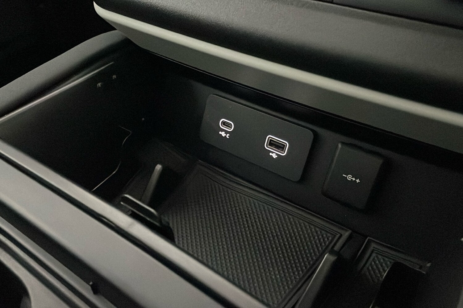 Used Land Rover Defender 110 for sale - 77766223: Photo 17