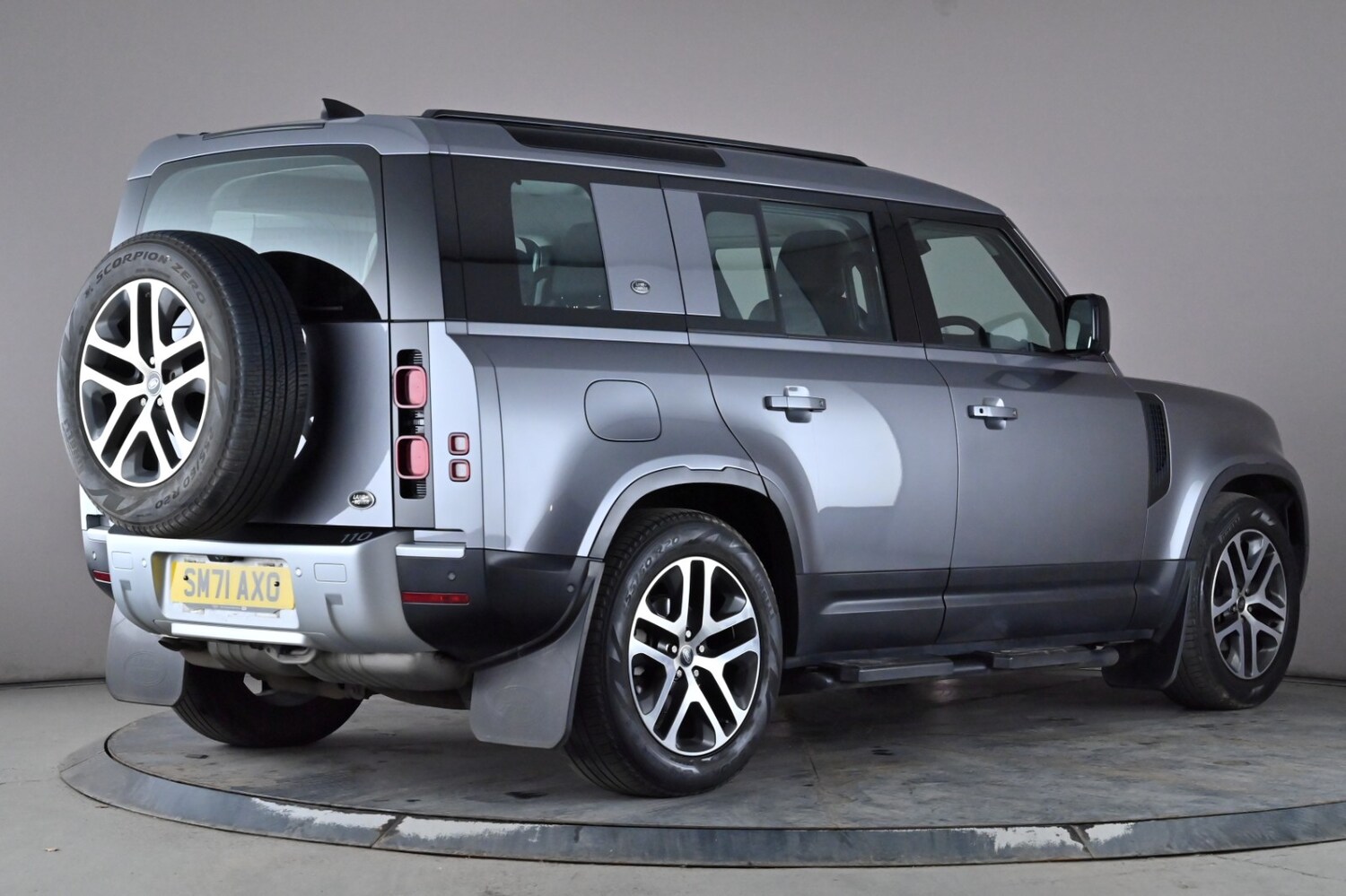 Used Land Rover Defender 110 for sale - 77766223: Photo 6
