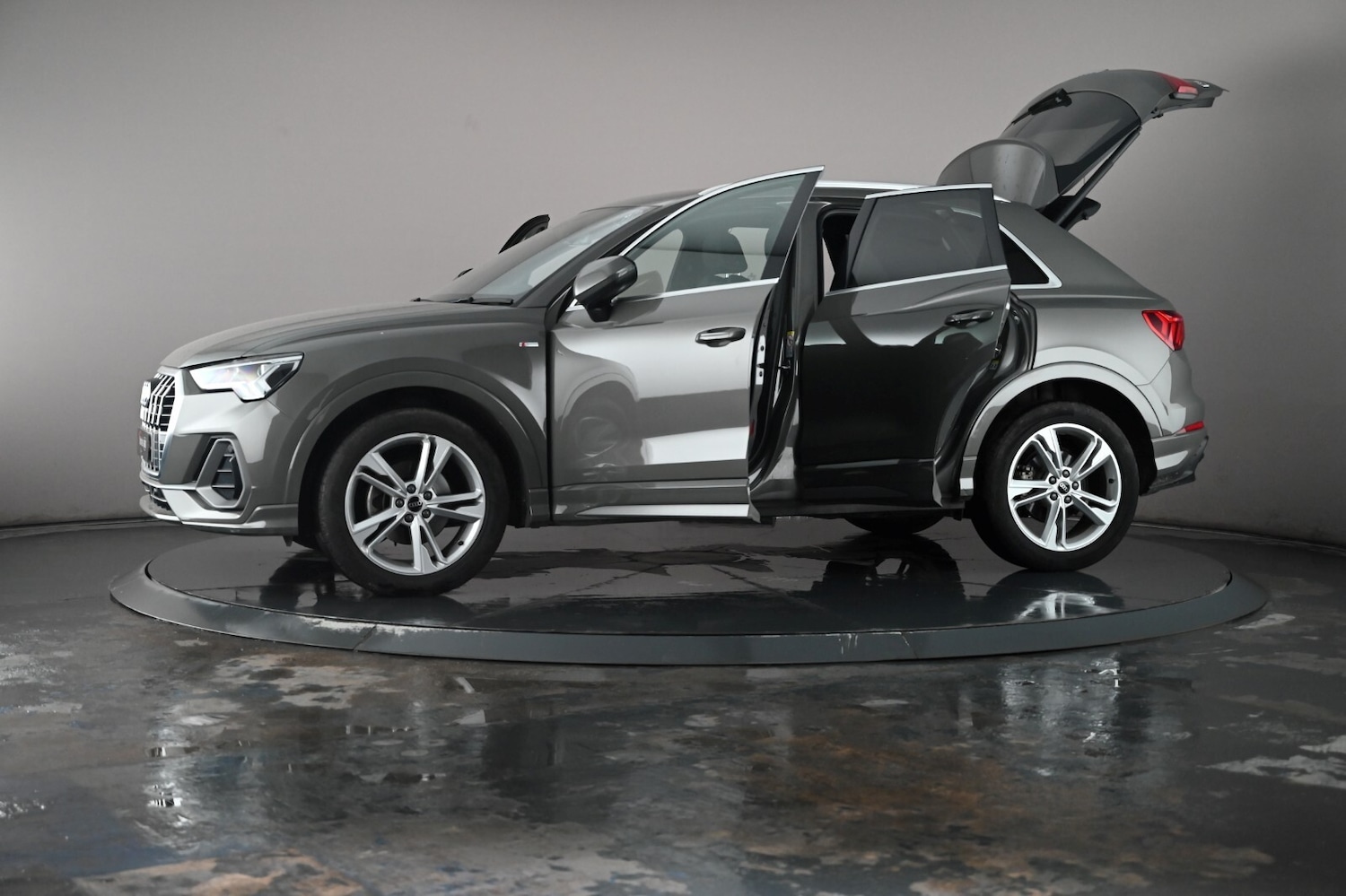 Used Audi Q3 2021 for sale - 76667900: Photo 45
