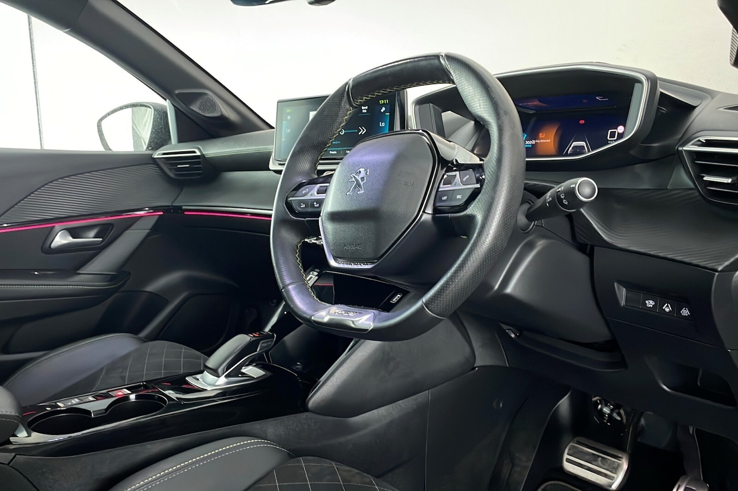 Used Peugeot 208 2022 for sale - 76635171: Photo 9