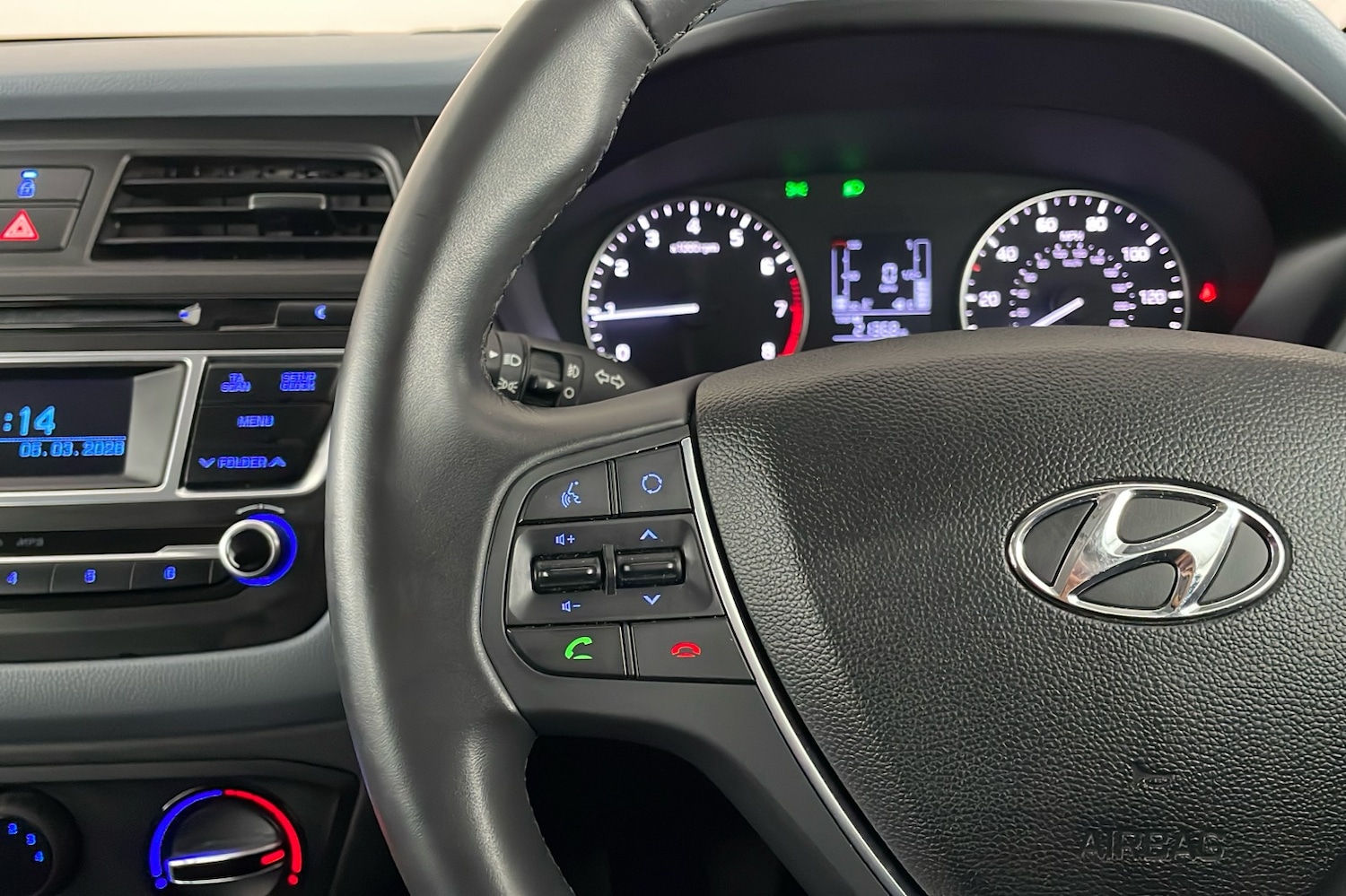 Used Hyundai i20 2016 for sale - 77781335: Photo 14