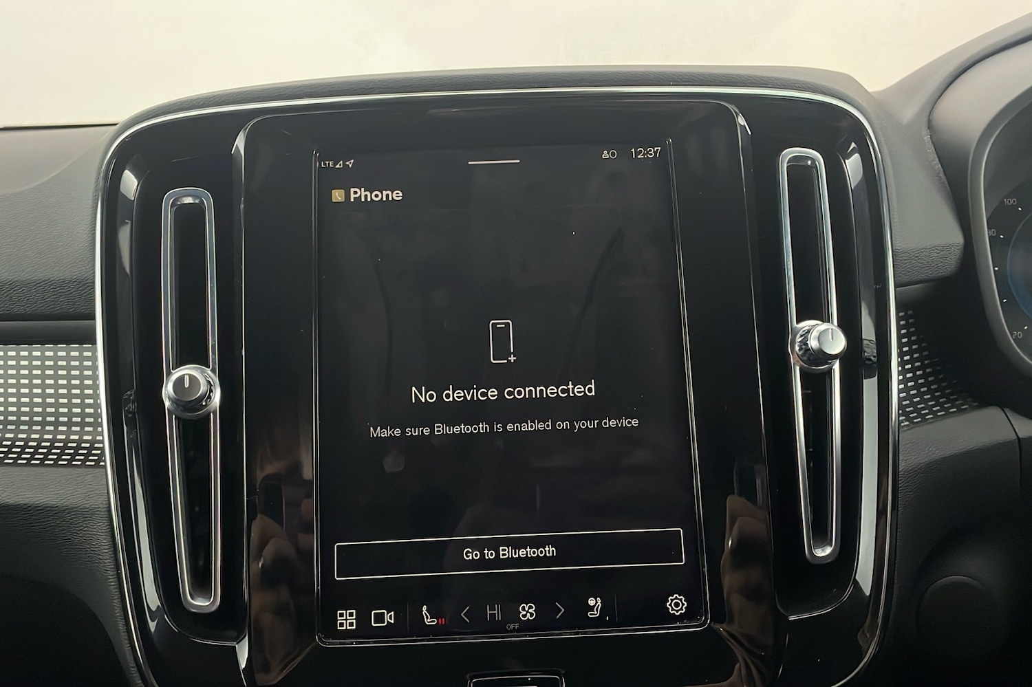 Used Volvo XC40 2021 for sale - 76618437: Photo 16