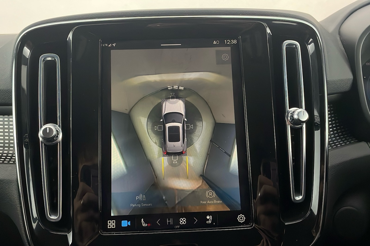 Used Volvo XC40 2021 for sale - 76618437: Photo 19