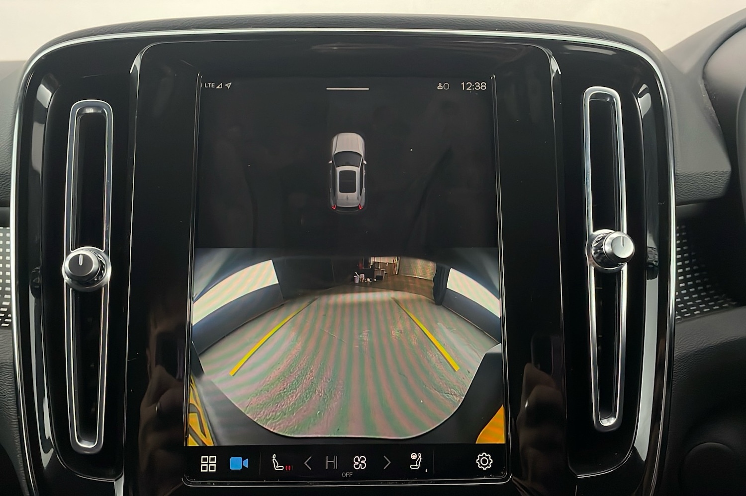 Used Volvo XC40 2021 for sale - 76618437: Photo 20