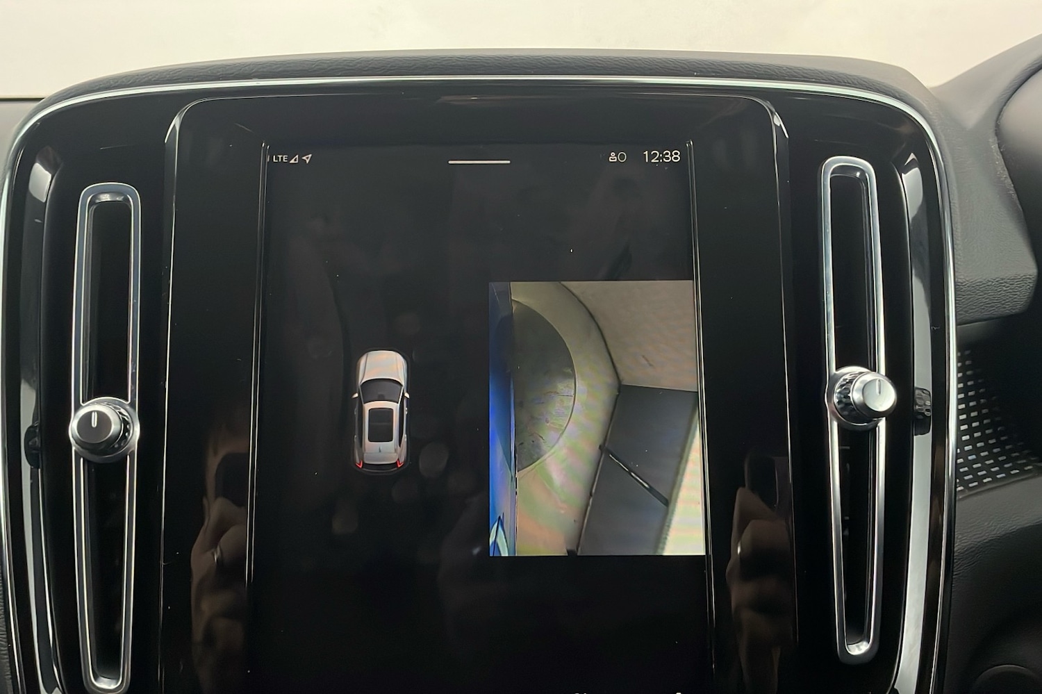 Used Volvo XC40 2021 for sale - 76618437: Photo 23