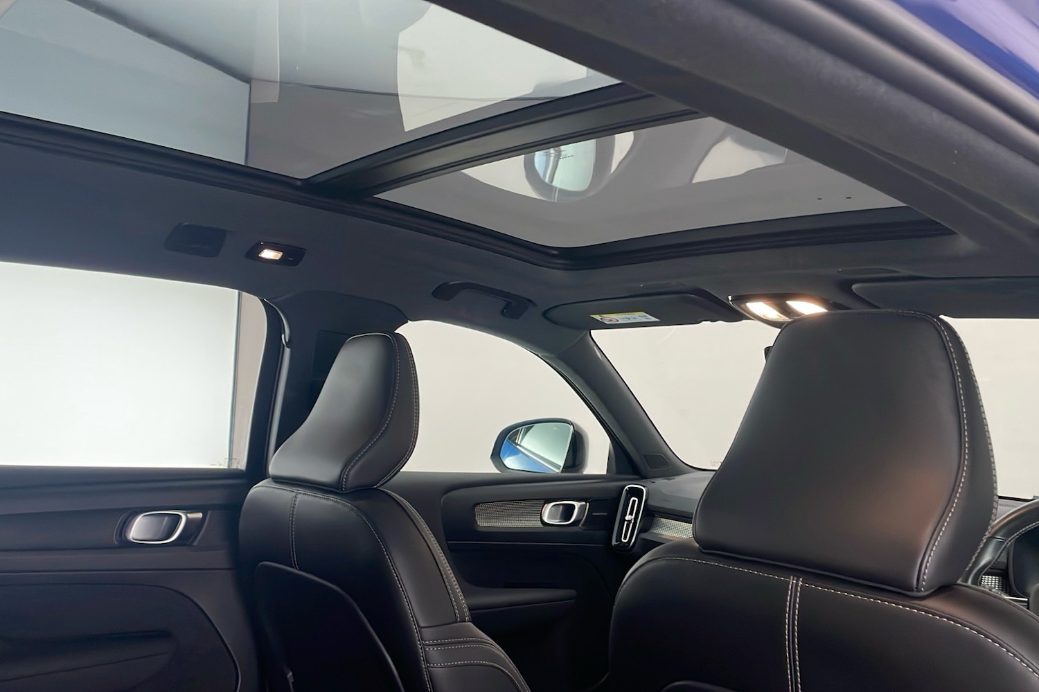 Used Volvo XC40 2021 for sale - 76618437: Photo 25