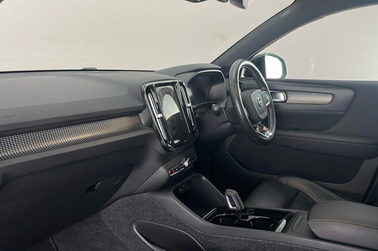 Used Volvo XC40 2021 for sale - 76618437: Photo 26