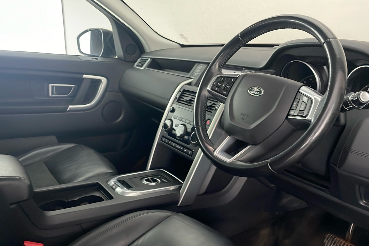 Used Land Rover Discovery Sport 2018 for sale - 76746402: Photo 11