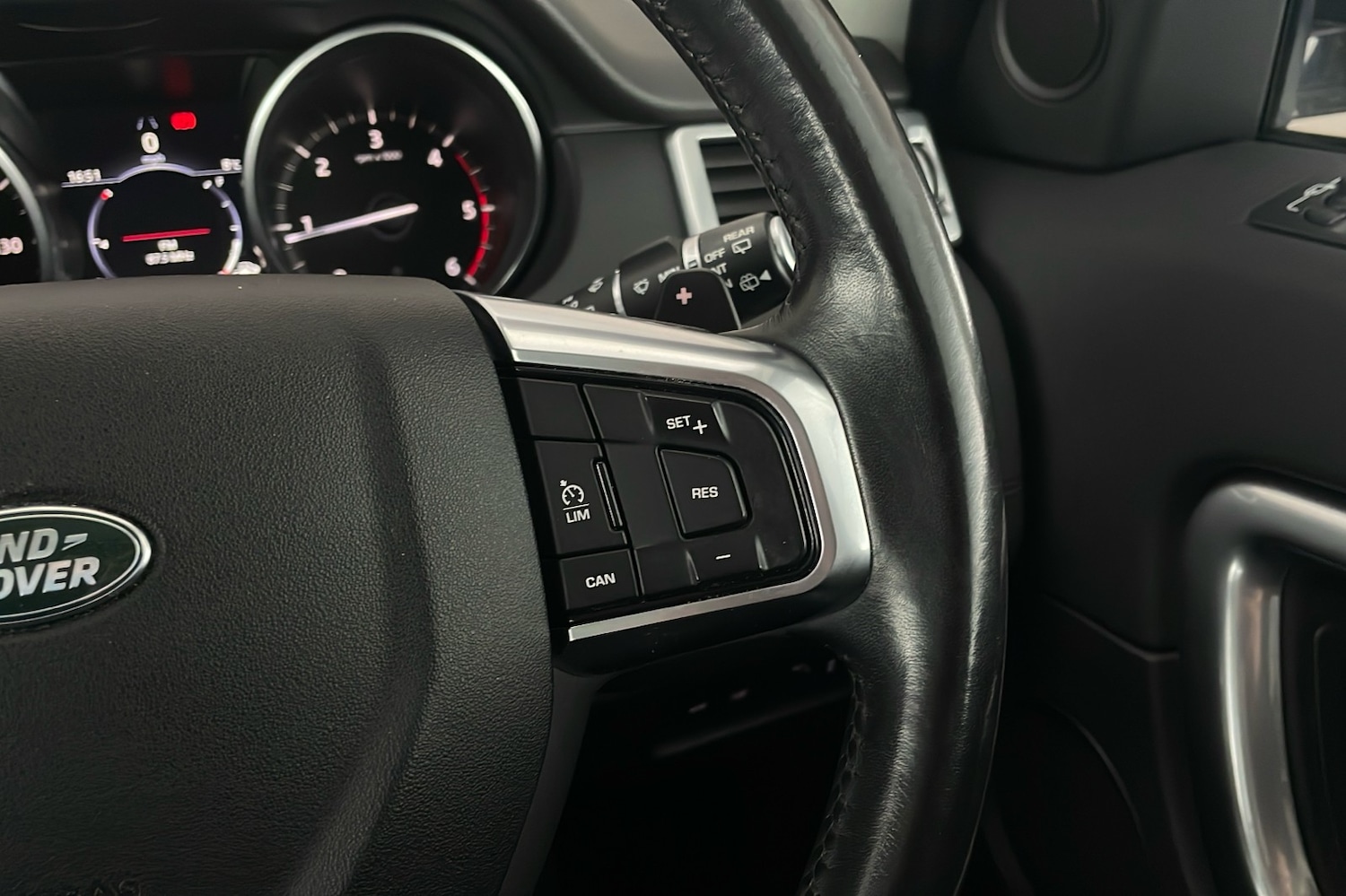 Used Land Rover Discovery Sport 2018 for sale - 76746402: Photo 16