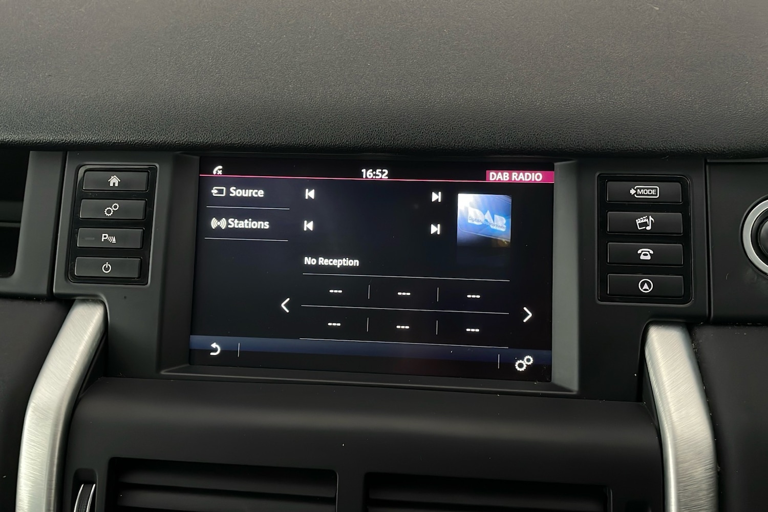 Used Land Rover Discovery Sport 2018 for sale - 76746402: Photo 18