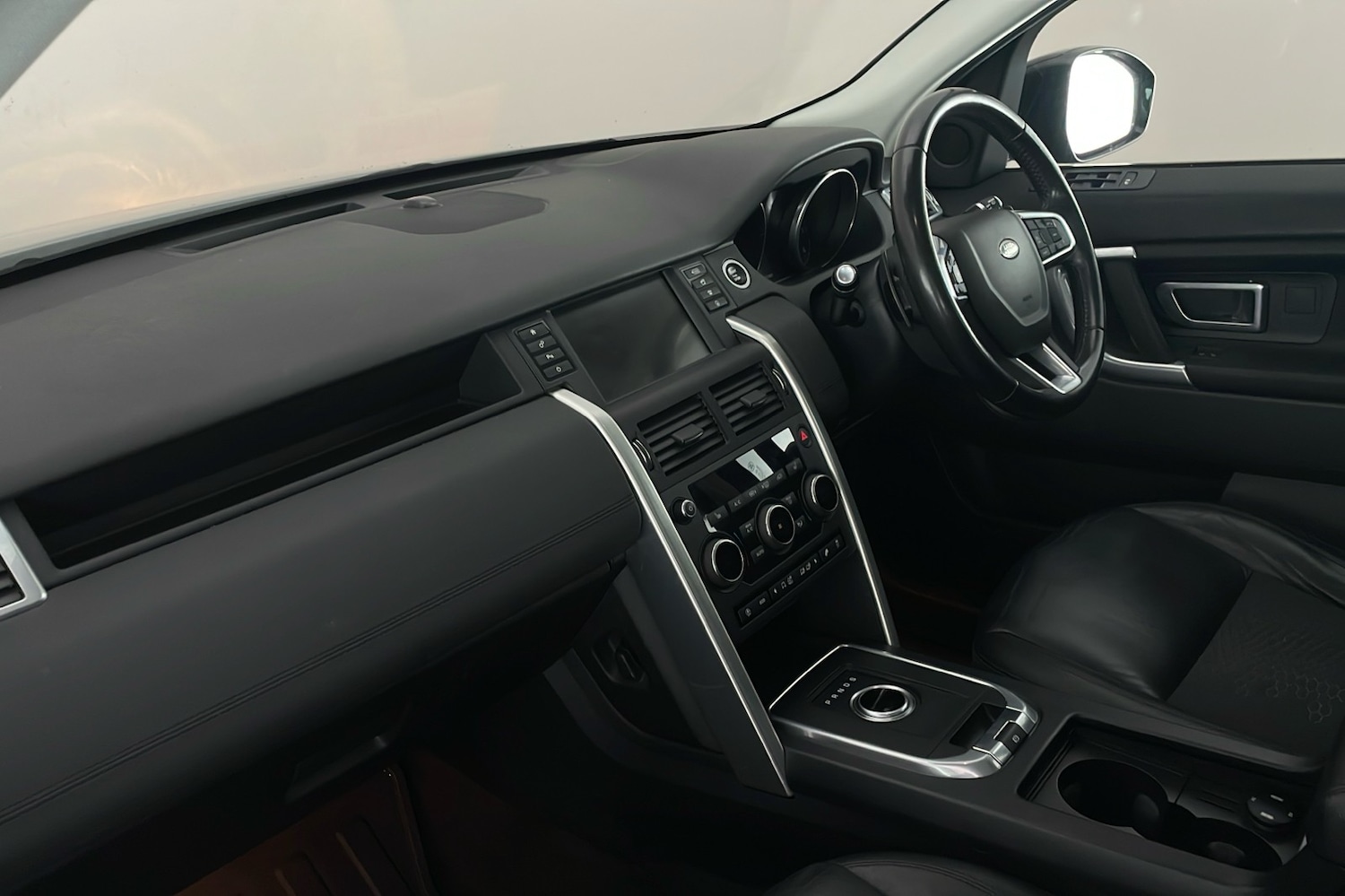 Used Land Rover Discovery Sport 2018 for sale - 76746402: Photo 22