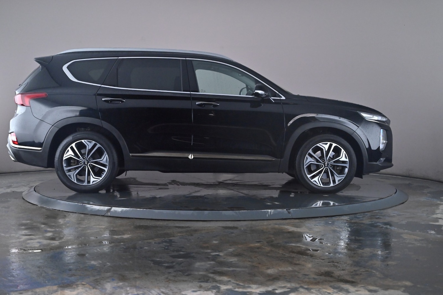 Used Hyundai Santa Fe 2019 for sale - 76744670: Photo 33