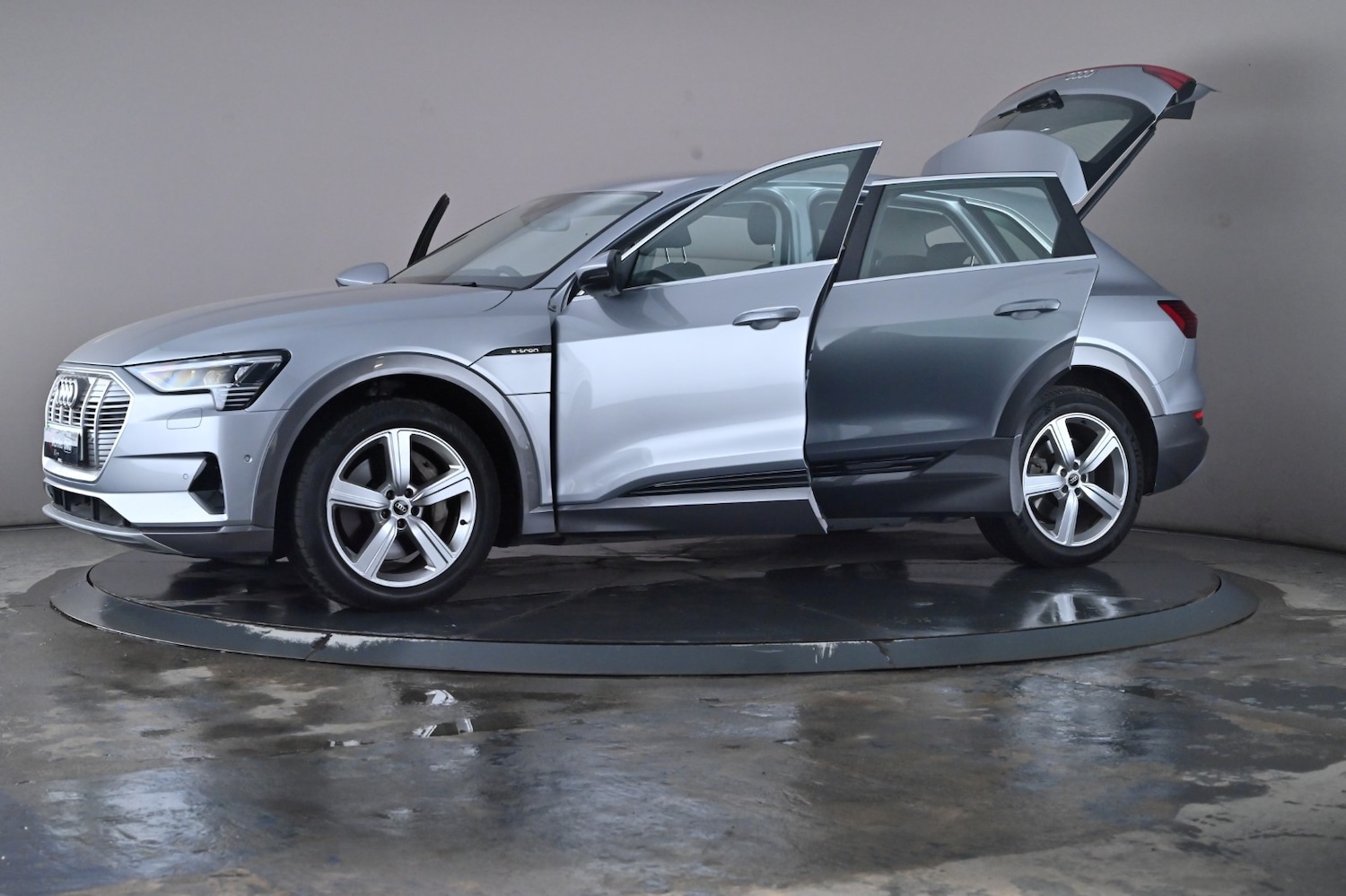 Used Audi e-tron 2022 for sale - 76716562: Photo 48