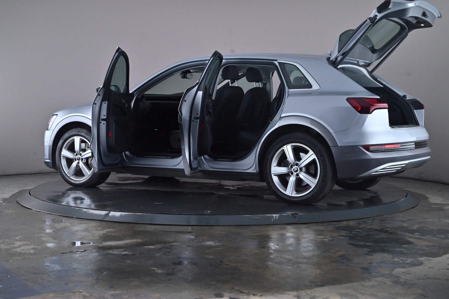 Used Audi e-tron 2022 for sale - 76716562: Photo 54