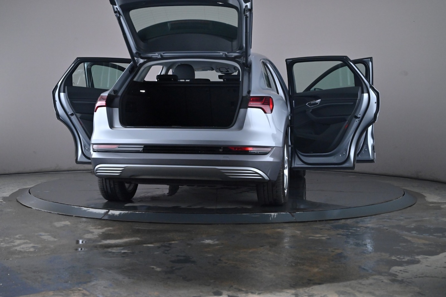 Used Audi e-tron 2022 for sale - 76716562: Photo 61