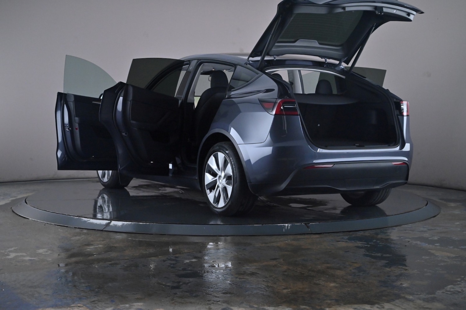 Used Tesla Model Y 2022 for sale - 76635209: Photo 57
