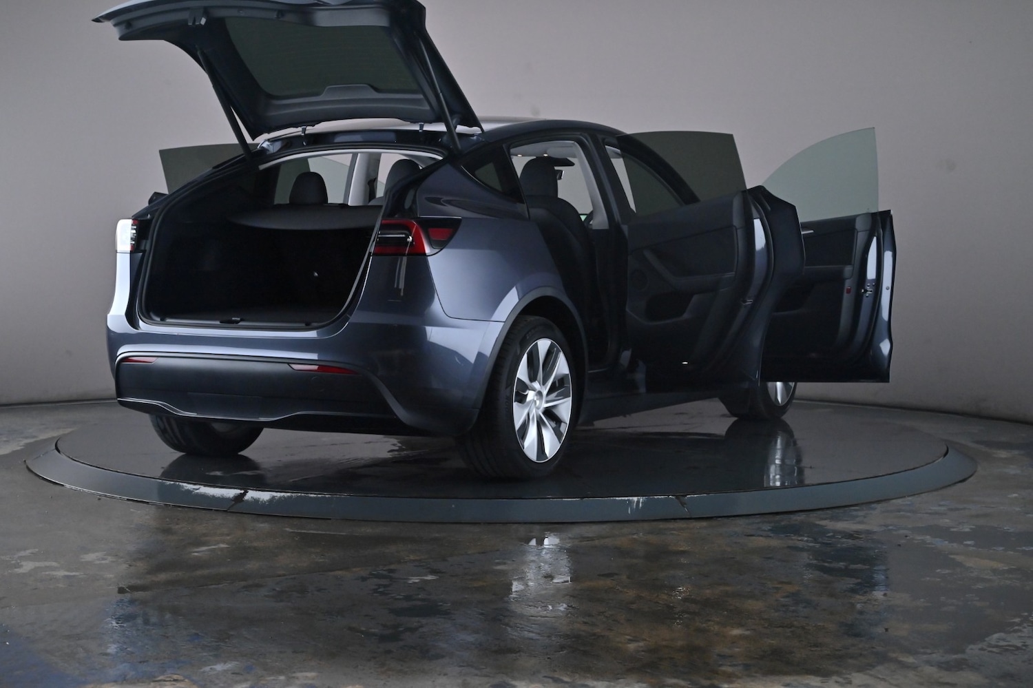 Used Tesla Model Y 2022 for sale - 76635209: Photo 63