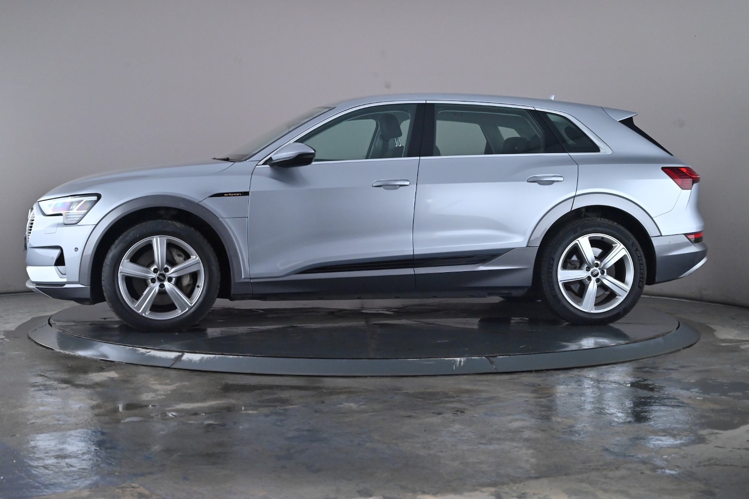 Used Audi e-tron 2022 for sale - 76744703: Photo 14