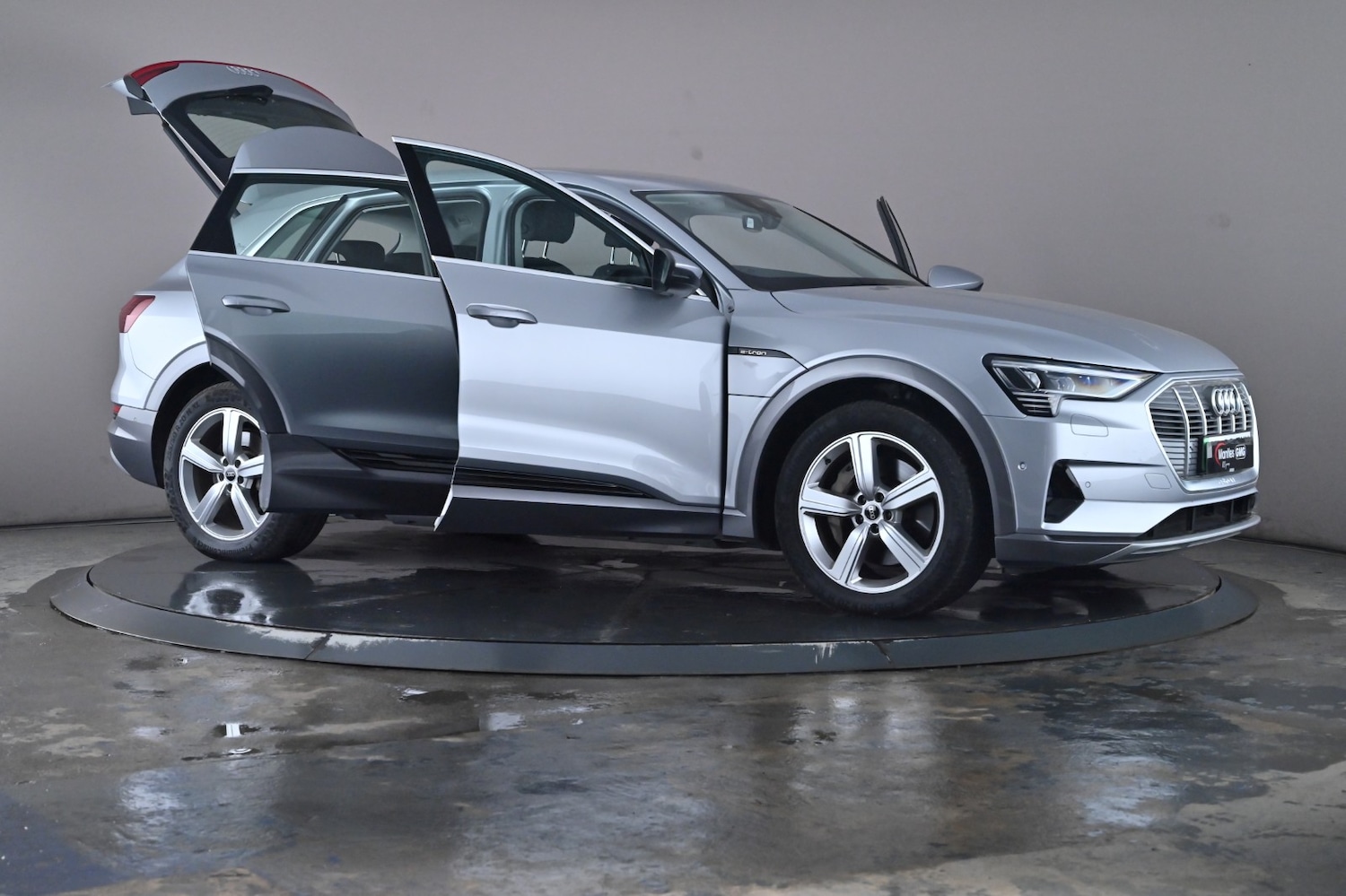 Used Audi e-tron 2022 for sale - 76744703: Photo 72