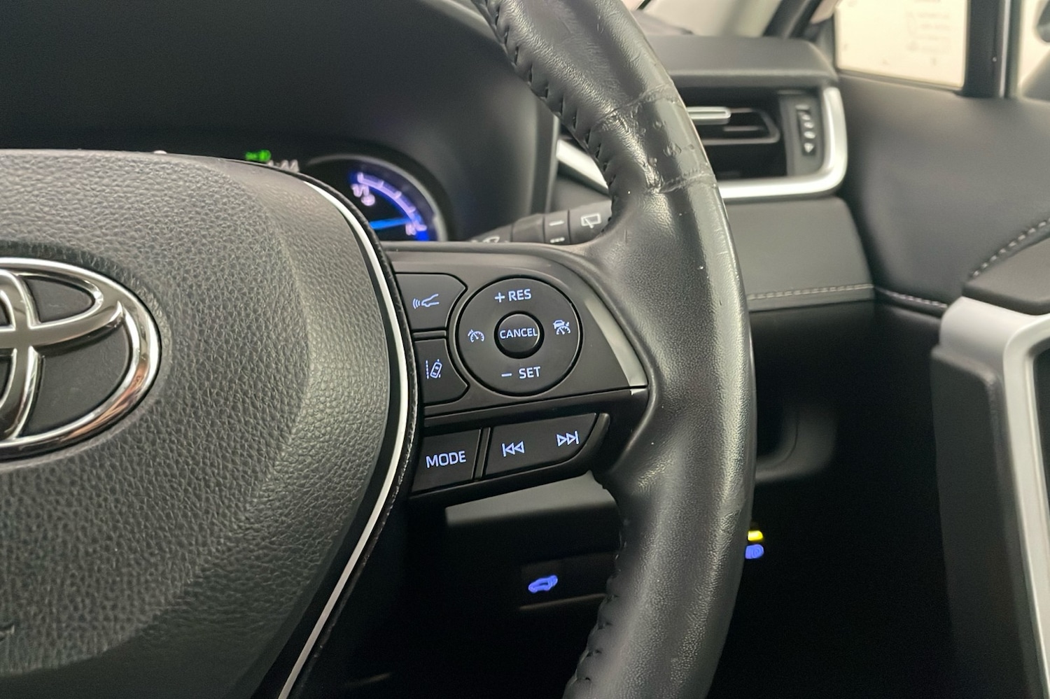 Used Toyota RAV4 2020 for sale - 76488272: Photo 15