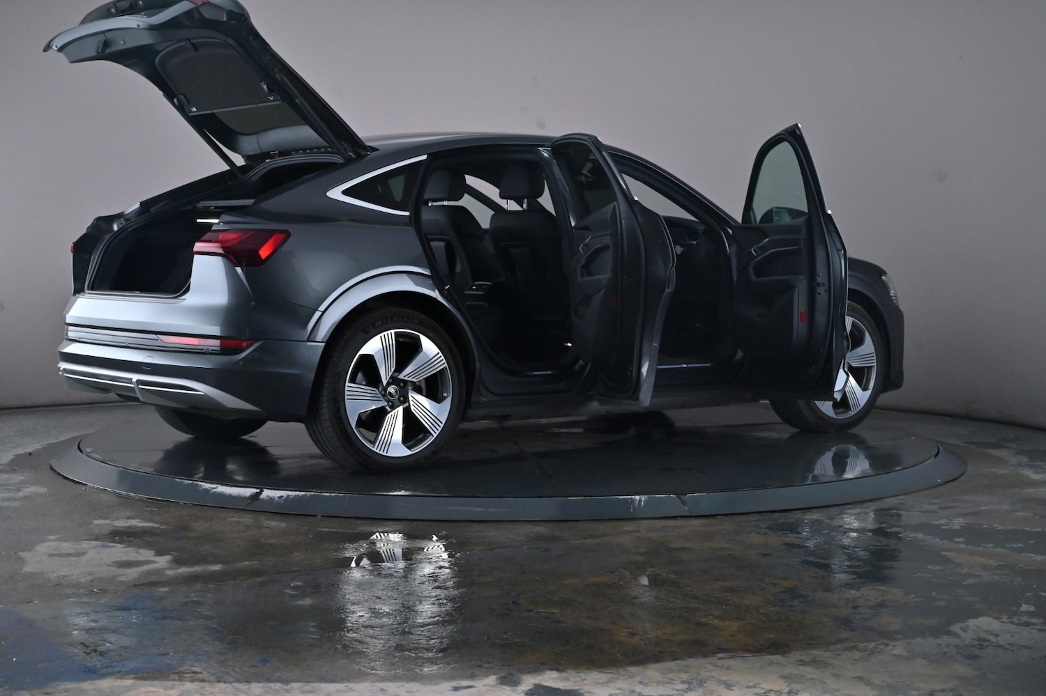 Used Audi e-tron 2022 for sale - 76716535: Photo 65