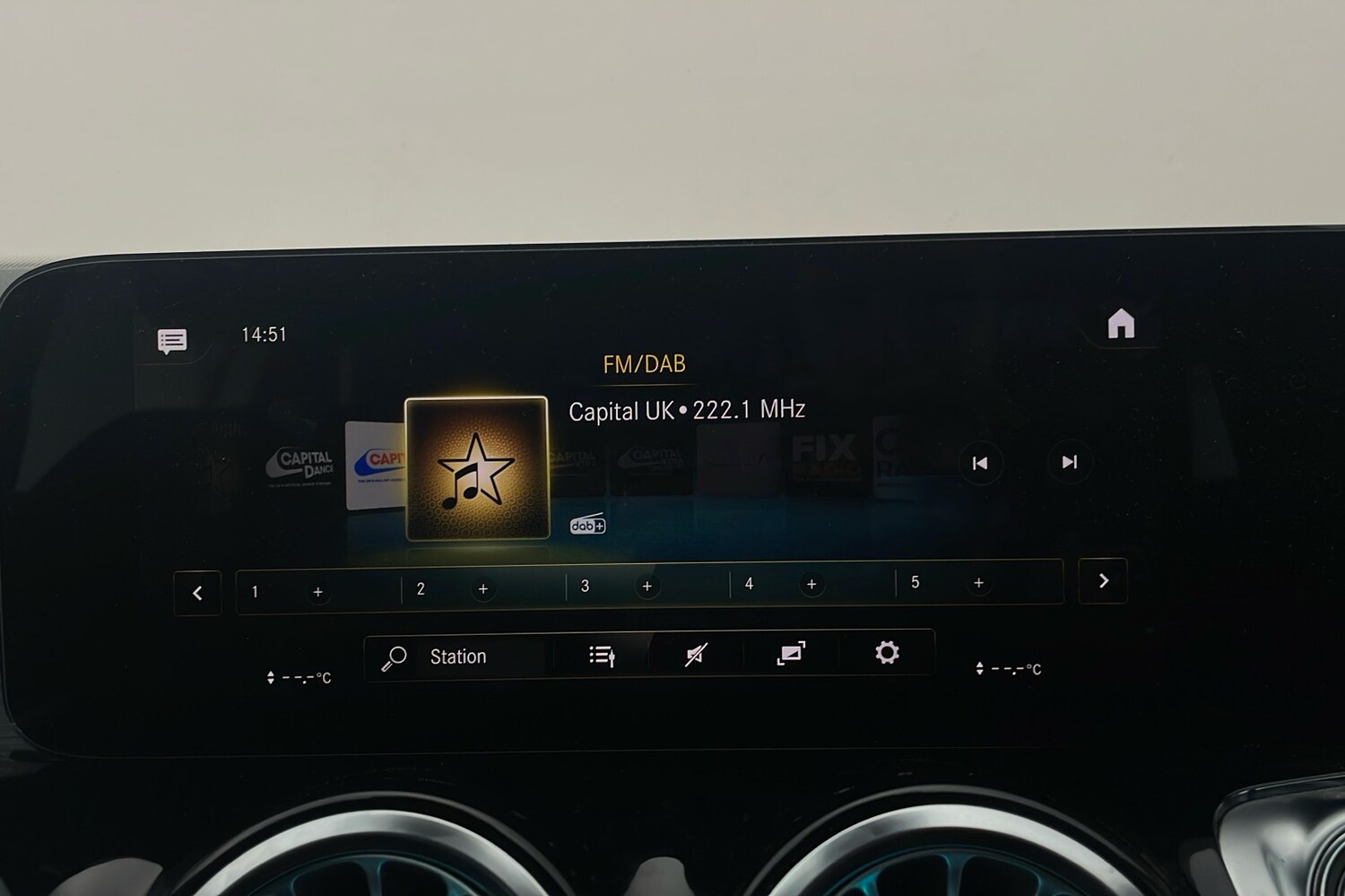 Used Mercedes-Benz EQB 2023 for sale - 76211421: Photo 17