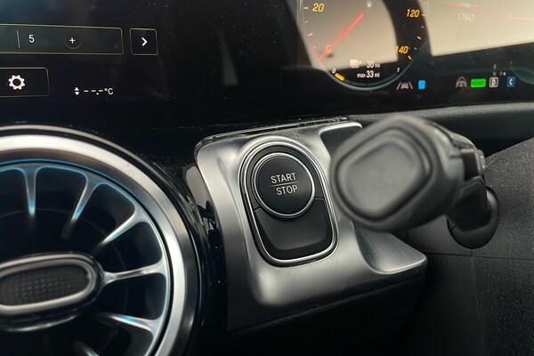 Used Mercedes-Benz EQB 2023 for sale - 76211421: Photo 18