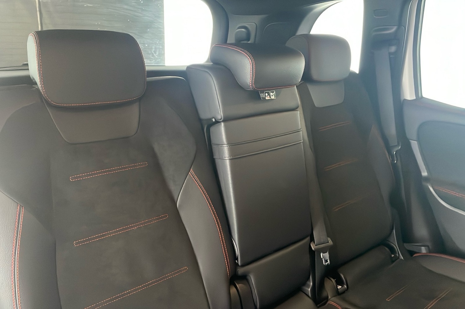 Used Mercedes-Benz EQB 2023 for sale - 76211421: Photo 9