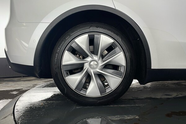 Used Tesla Model Y 2022 for sale - 76243473: Photo 7