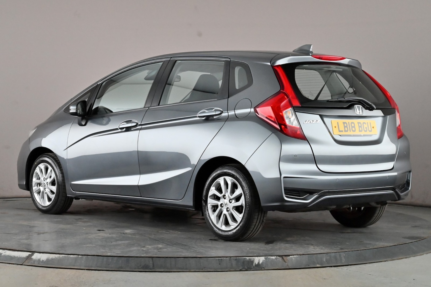 Used Honda Jazz 2018 for sale - 77129300: Photo 4