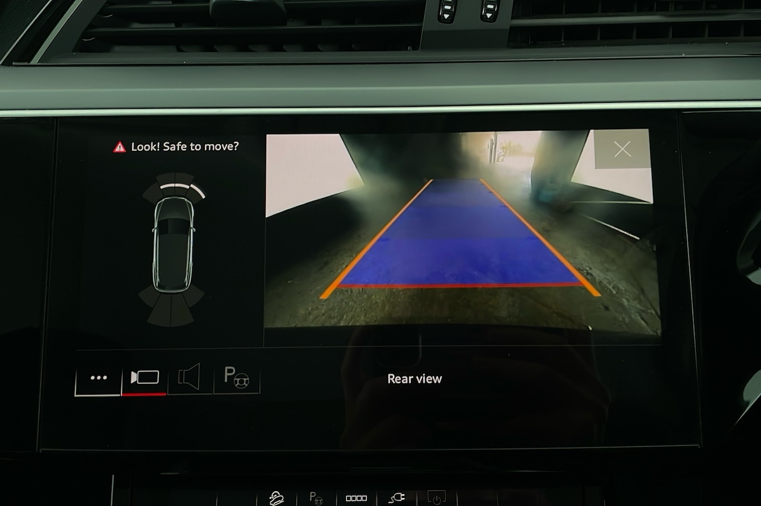 Used Audi Other 2021 for sale - 76030104: Photo 19