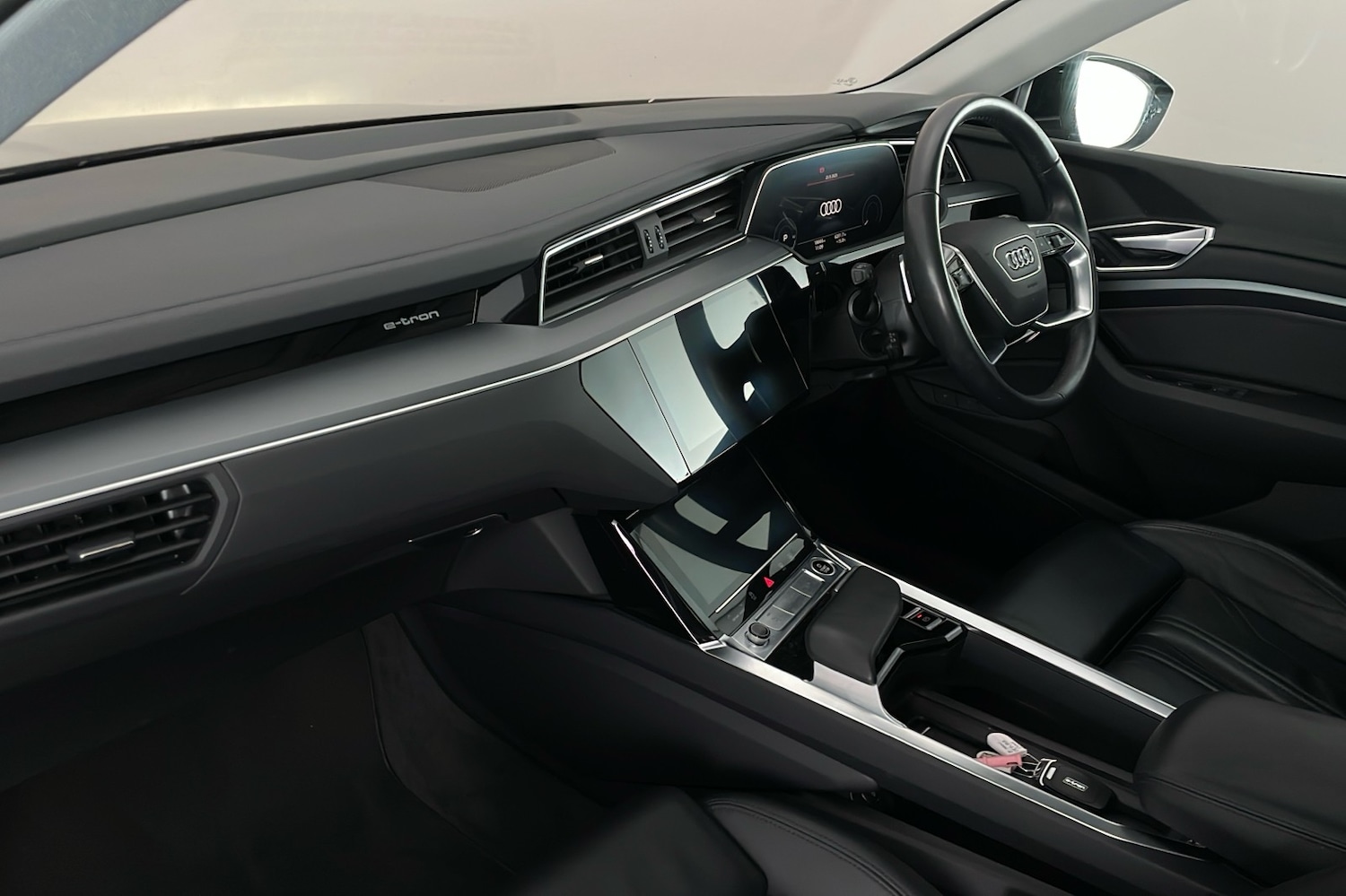 Used Audi Other 2021 for sale - 76030104: Photo 21
