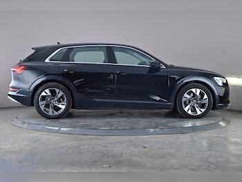 Used Audi Other 2021 for sale - 76030104: Photo 3