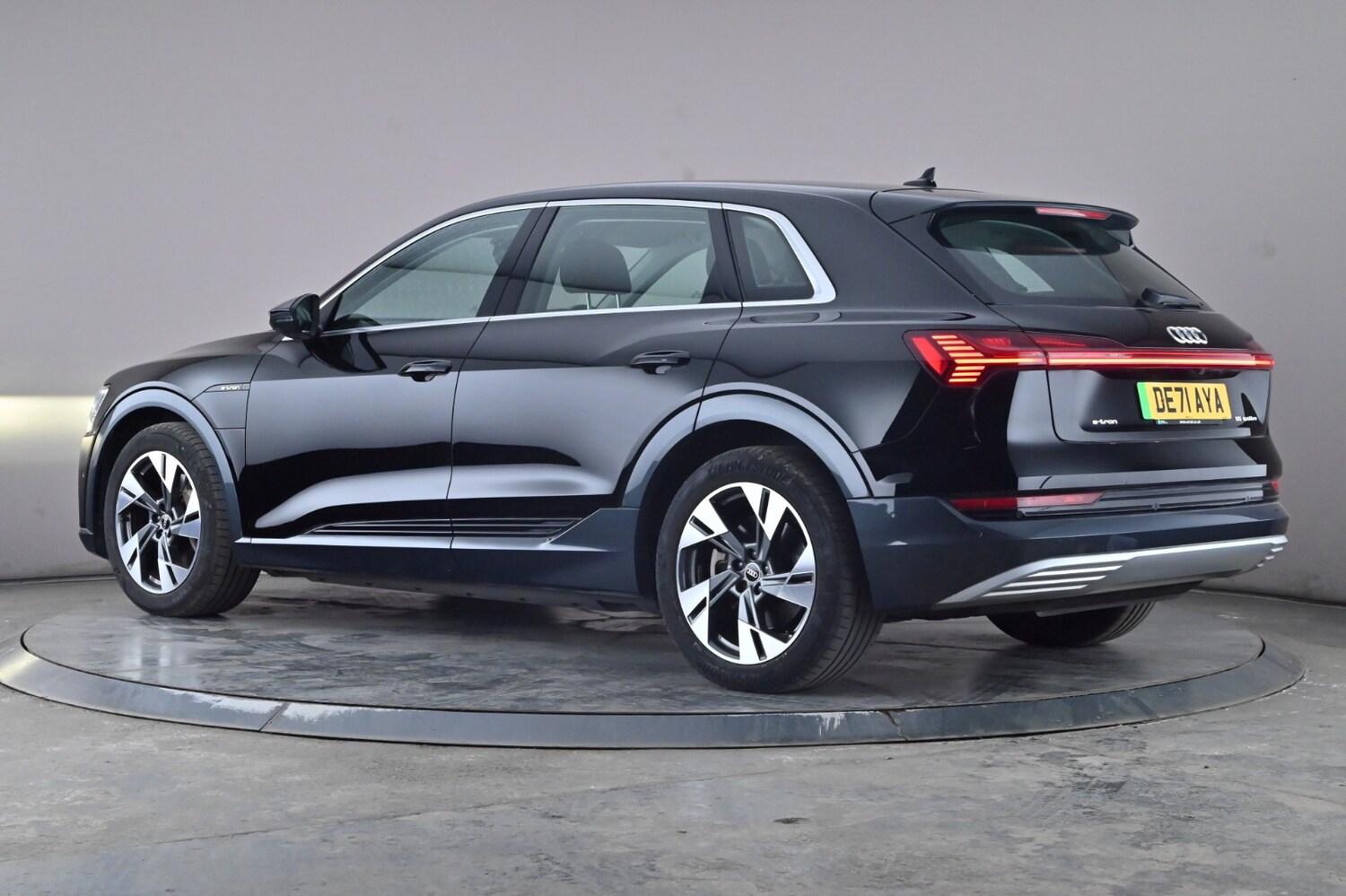 Used Audi Other 2021 for sale - 76030104: Photo 4