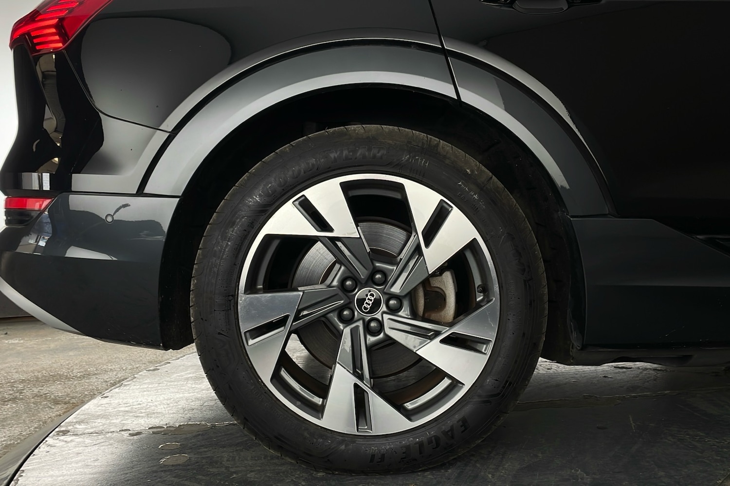 Used Audi Other 2021 for sale - 76030104: Photo 7