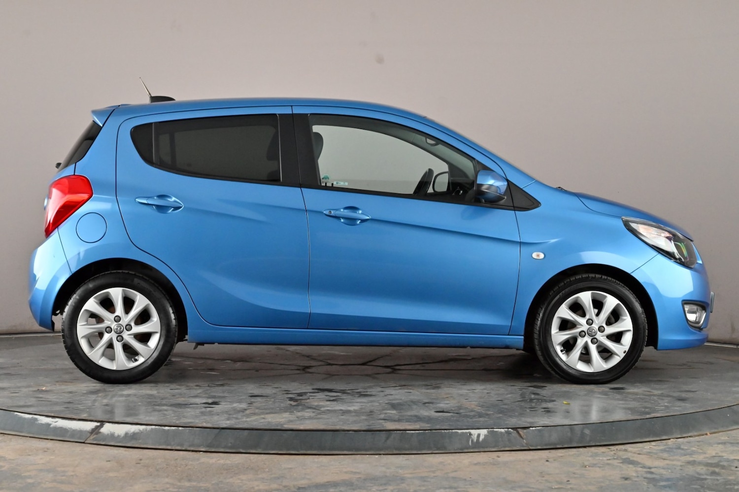 Used Vauxhall Viva 2017 for sale - 76470823: Photo 3