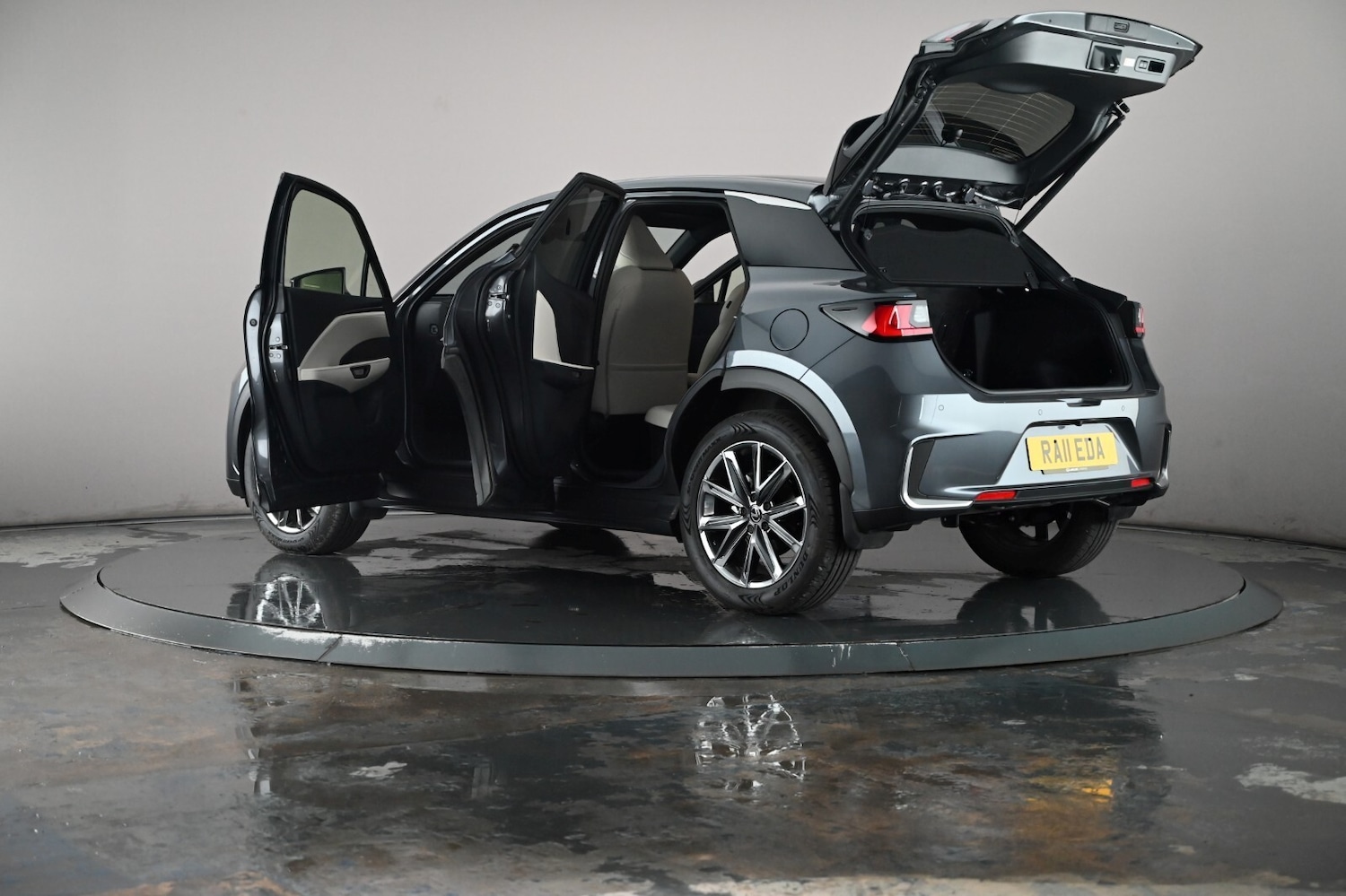 Used Lexus LBX 2025 for sale - 76716464: Photo 59