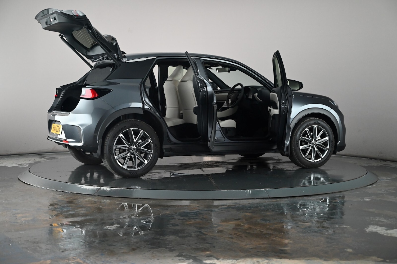 Used Lexus LBX 2025 for sale - 76716464: Photo 70