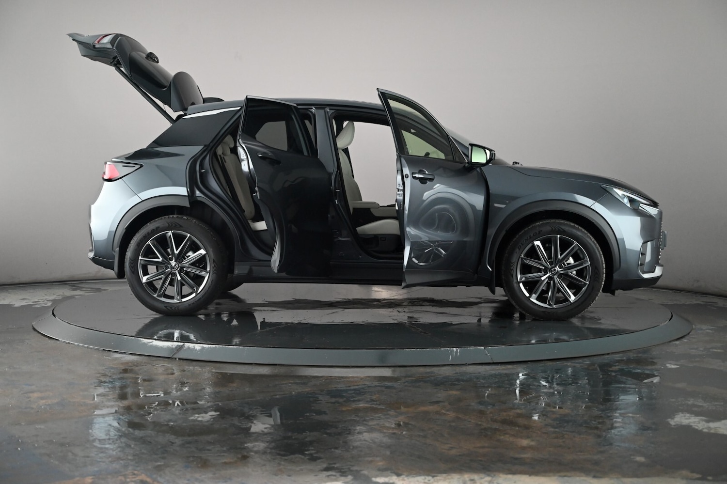 Used Lexus LBX 2025 for sale - 76716464: Photo 73