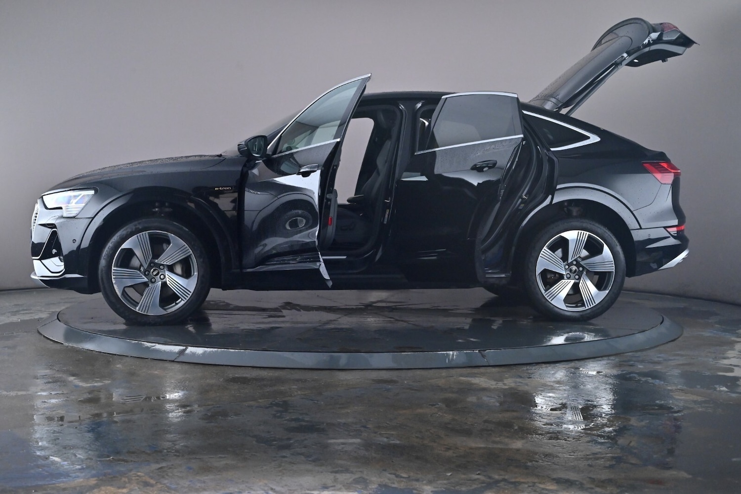 Used Audi e-tron 2021 for sale - 76635164: Photo 50