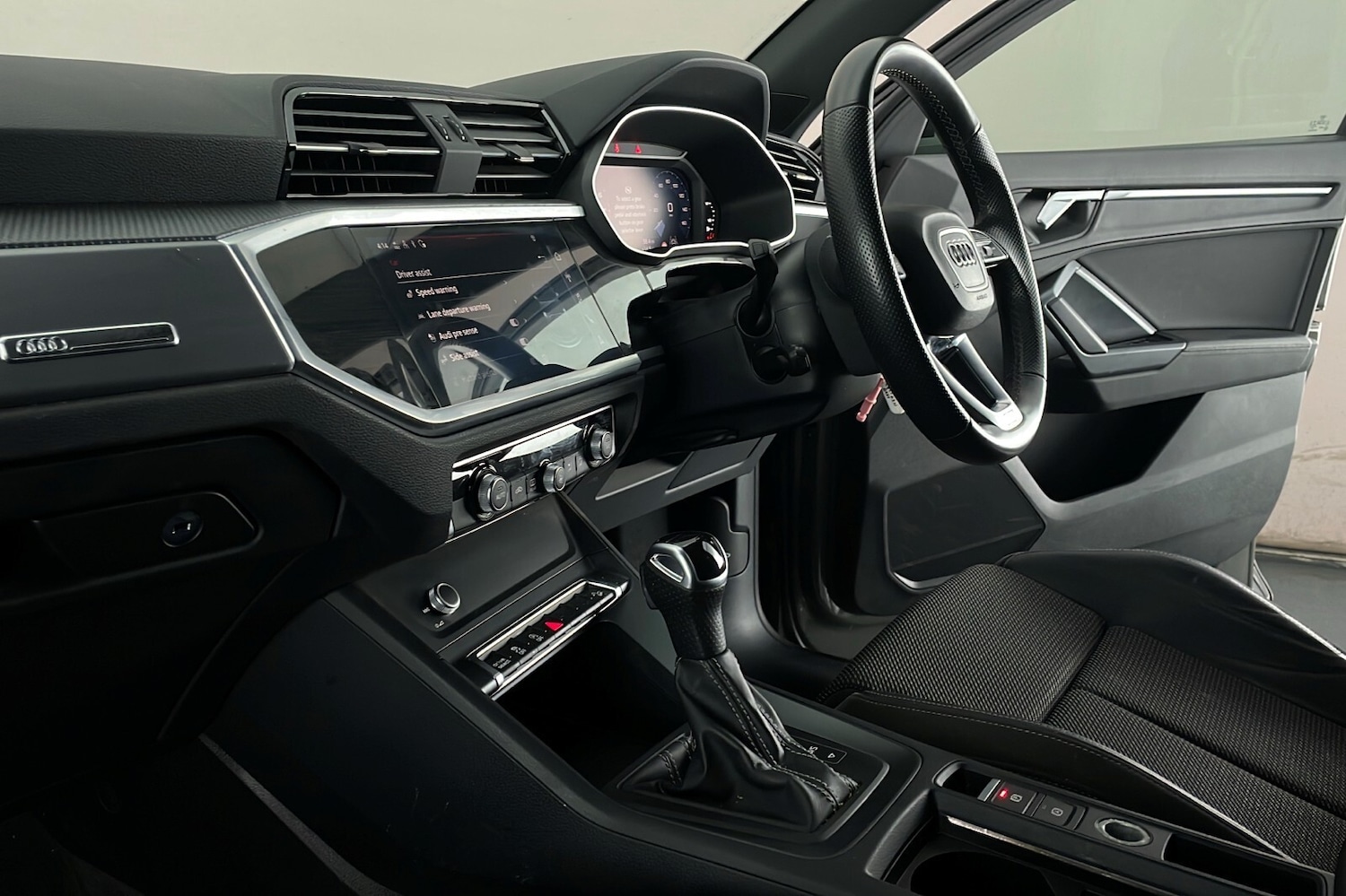 Used Audi Q3 2021 for sale - 76716435: Photo 10