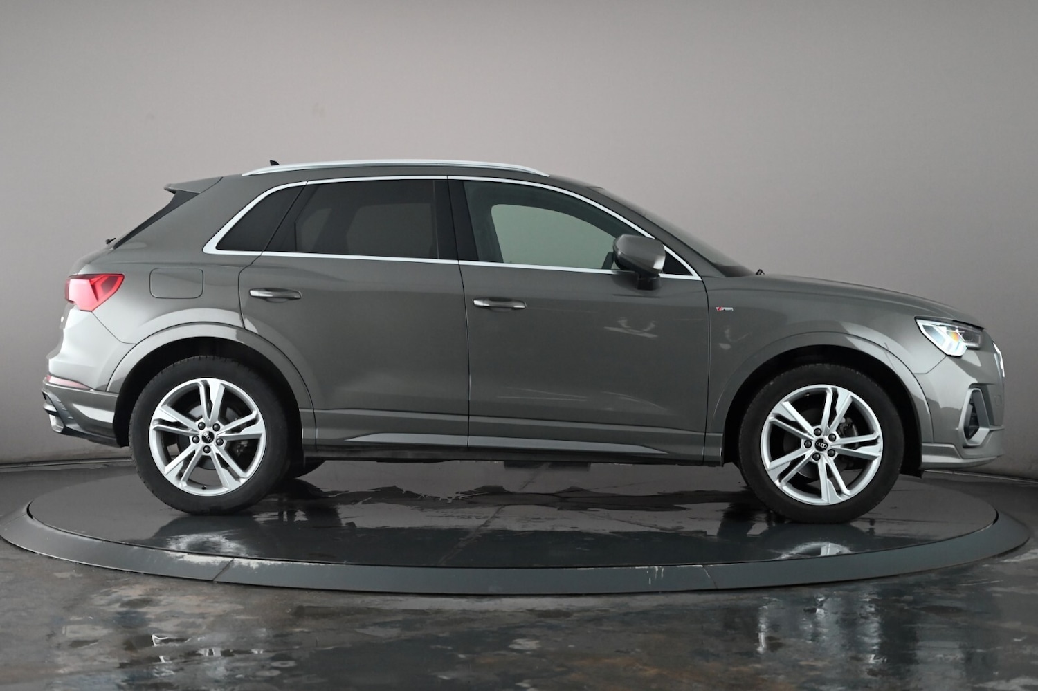 Used Audi Q3 2021 for sale - 76716435: Photo 3
