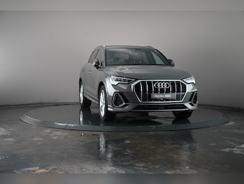 Used Audi Q3 2021 for sale - 76716435: Photo