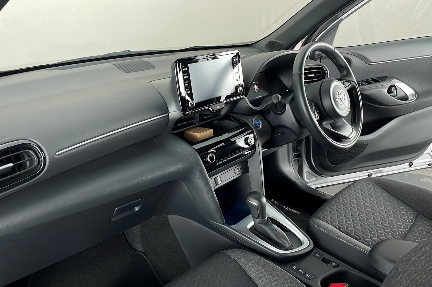 Used Toyota Yaris Cross 2023 for sale - 76730476: Photo 10